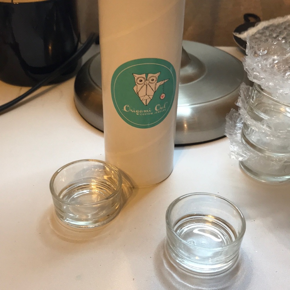 Origami owl Petri dishes/saucers